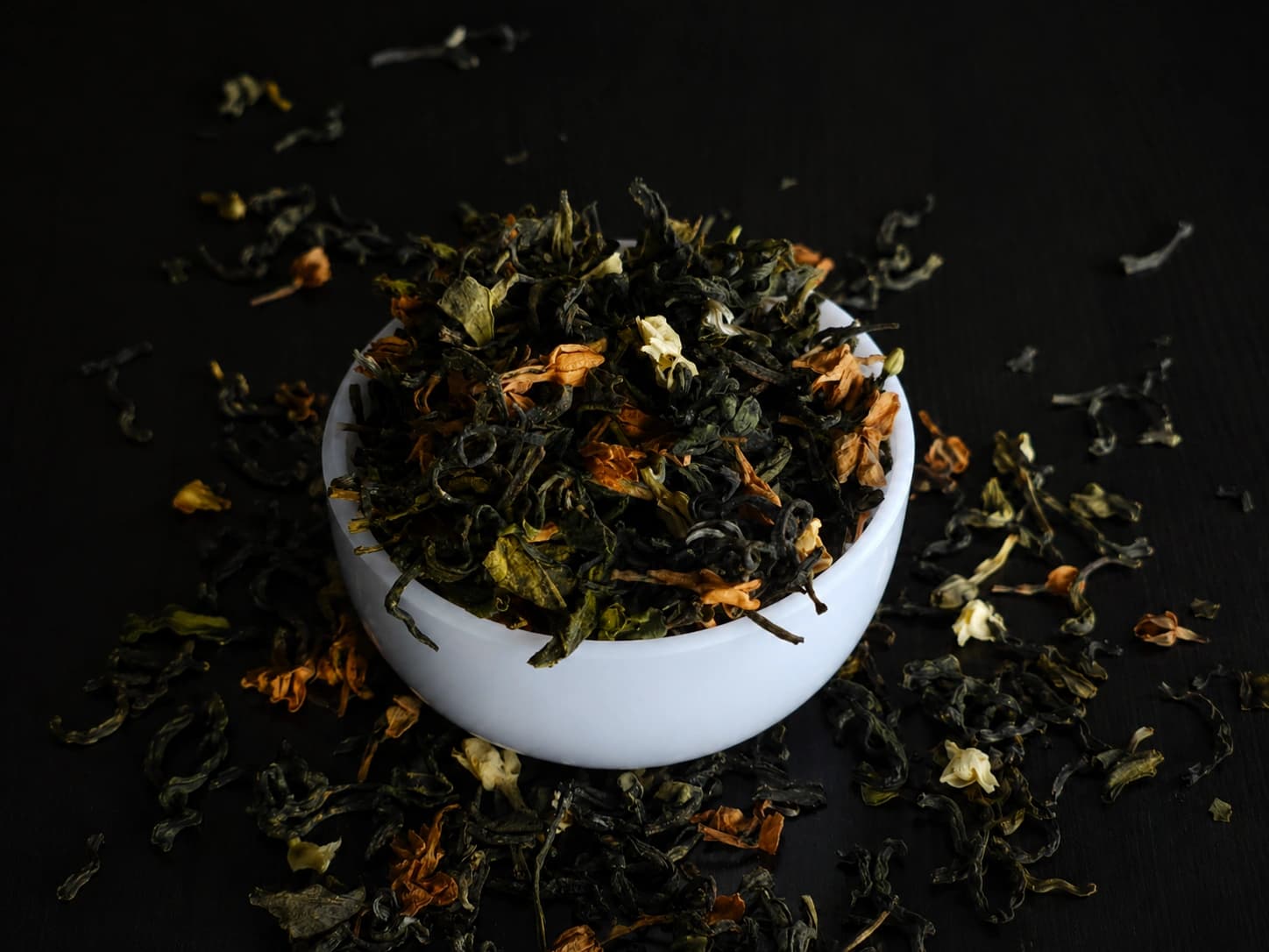 Real jasmine flowers. Hand-blended at origin.